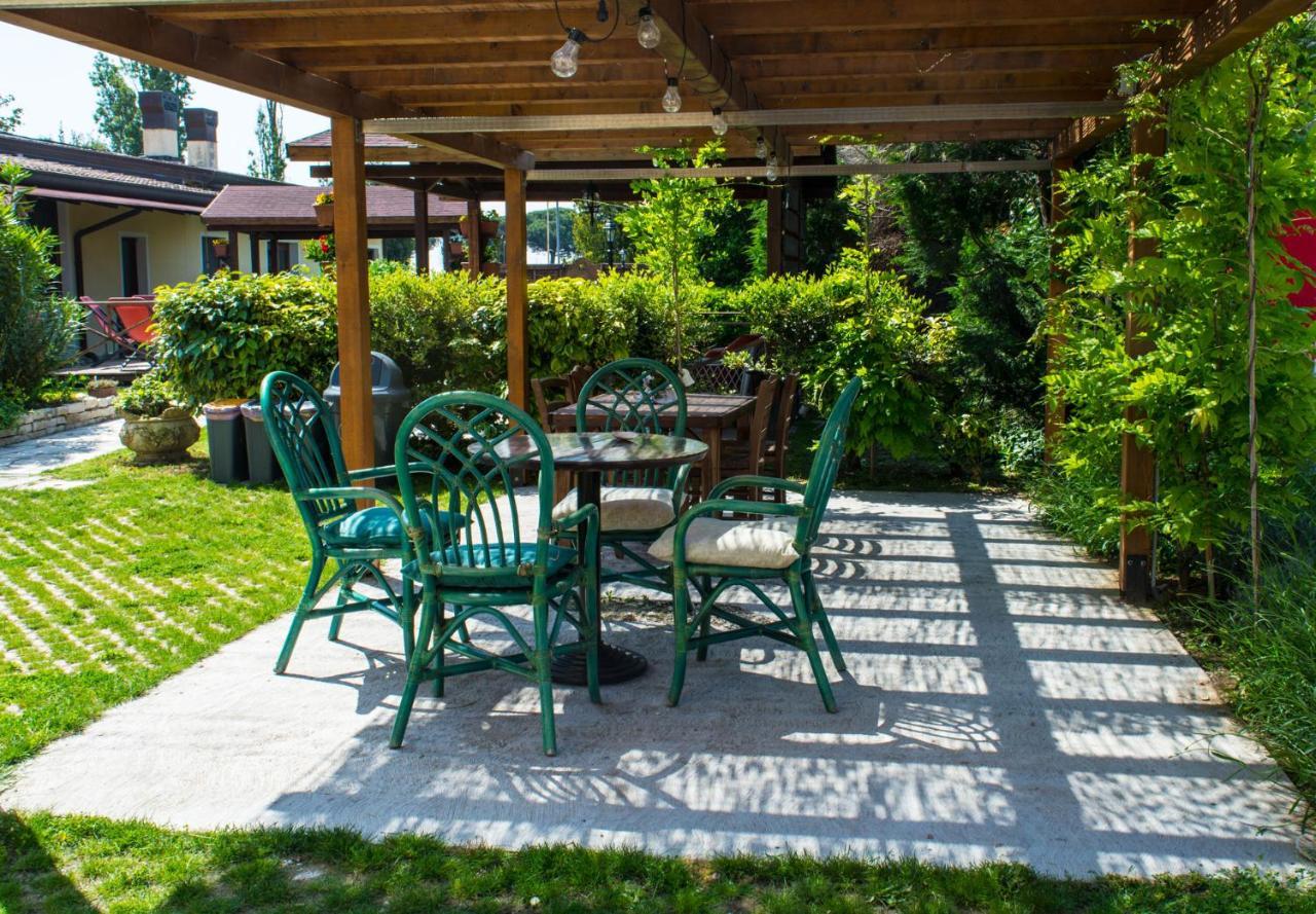 Отель Borgo Di Arcadia Порто-Толле Экстерьер фото